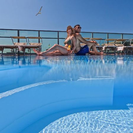 Hotel Universal Каттолика Экстерьер фото